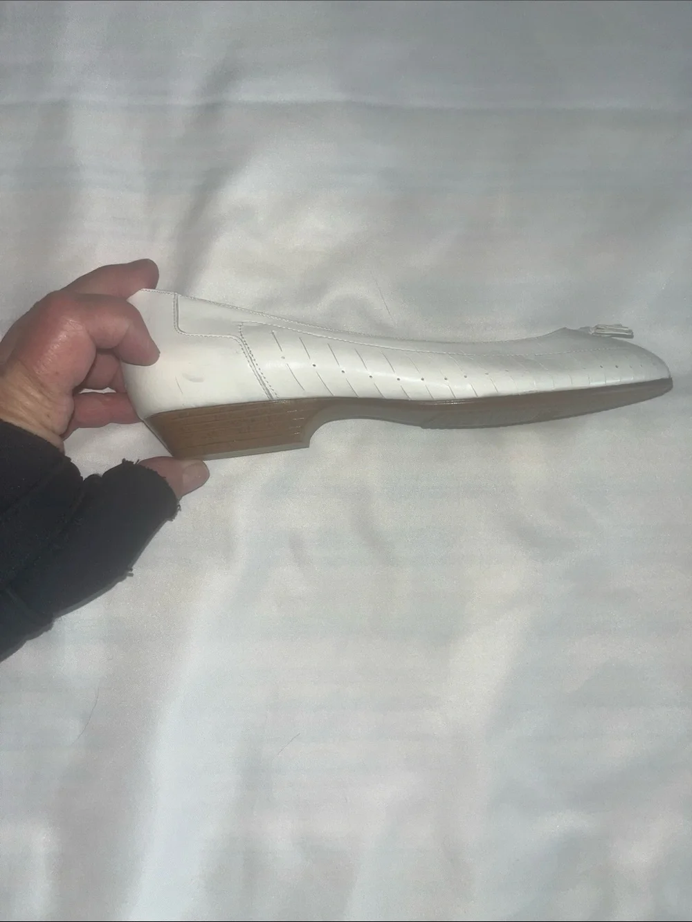 Naturalizer White Leather Pointed‎ Tassel Flats 4 M